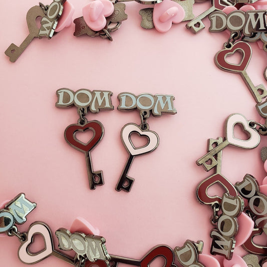 DOM Kinked Love enamel pin