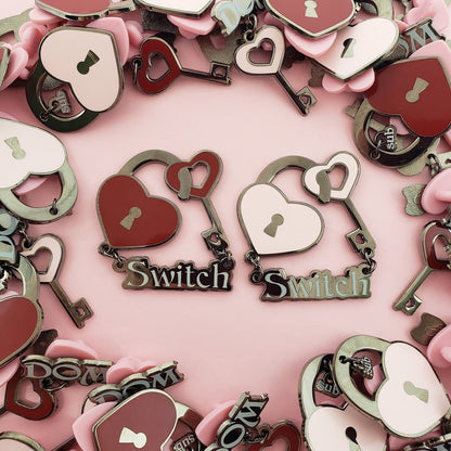 Switch Kinked Love enamel pin